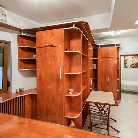 Calderon Studio Apartment