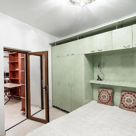 Apartment Calderon Studio *