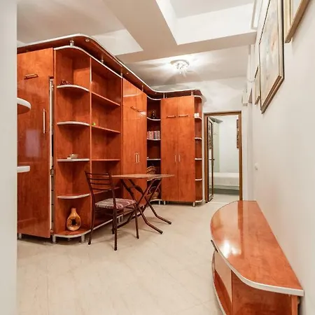 Apartment Calderon Studio Bucharest